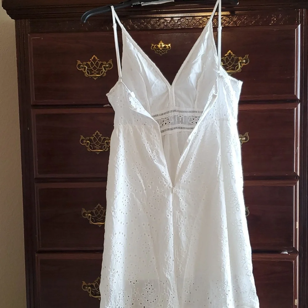EUC white eyelet subdress - Picture 4 of 8